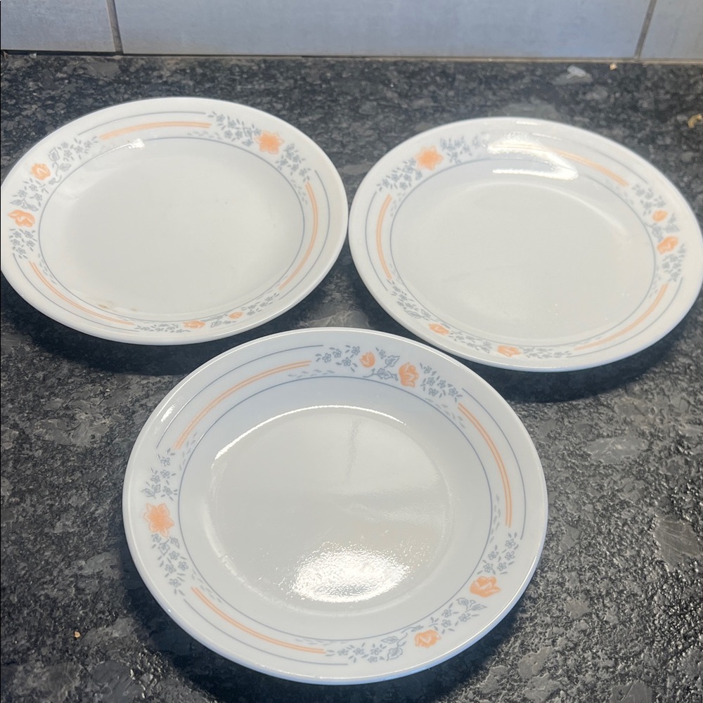 Corelle Apricot Grove  Patterned salad Plates - Set of 3. Like new. Replacements